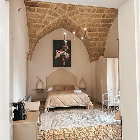 Palazzo Alma Luxury Rooms Casarano Buitenkant foto