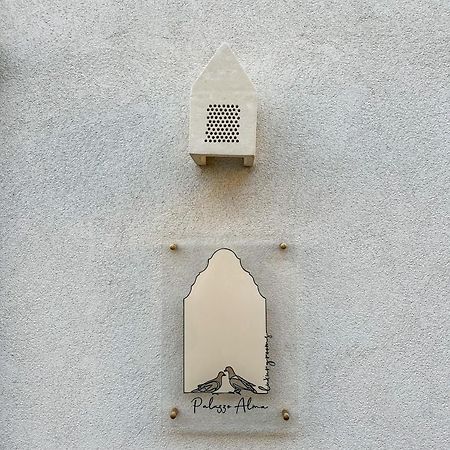 Palazzo Alma Luxury Rooms Casarano Buitenkant foto
