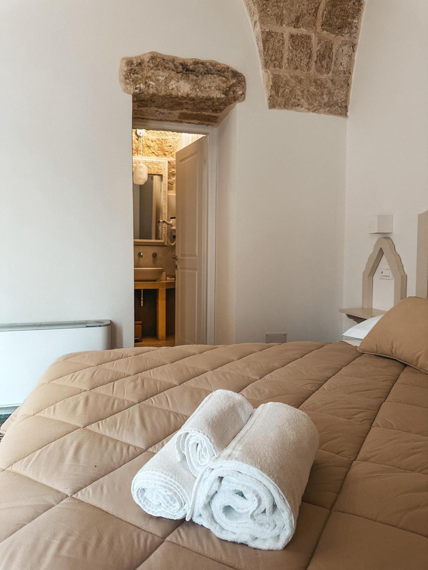 Palazzo Alma Luxury Rooms Casarano Buitenkant foto