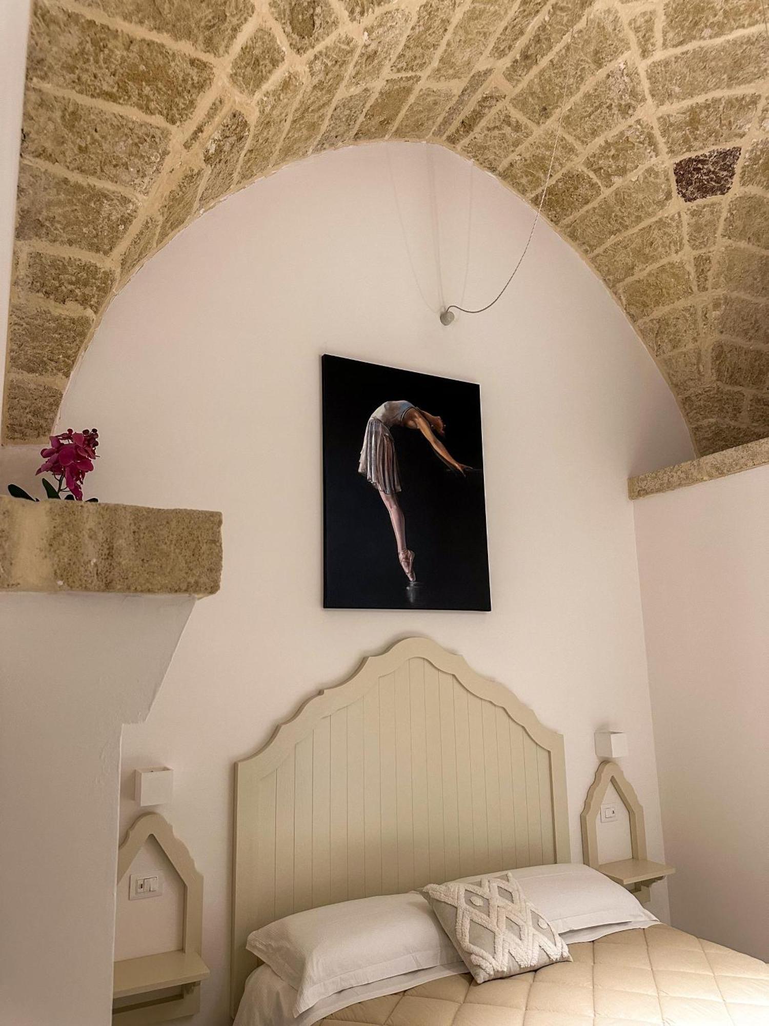 Palazzo Alma Luxury Rooms Casarano Buitenkant foto