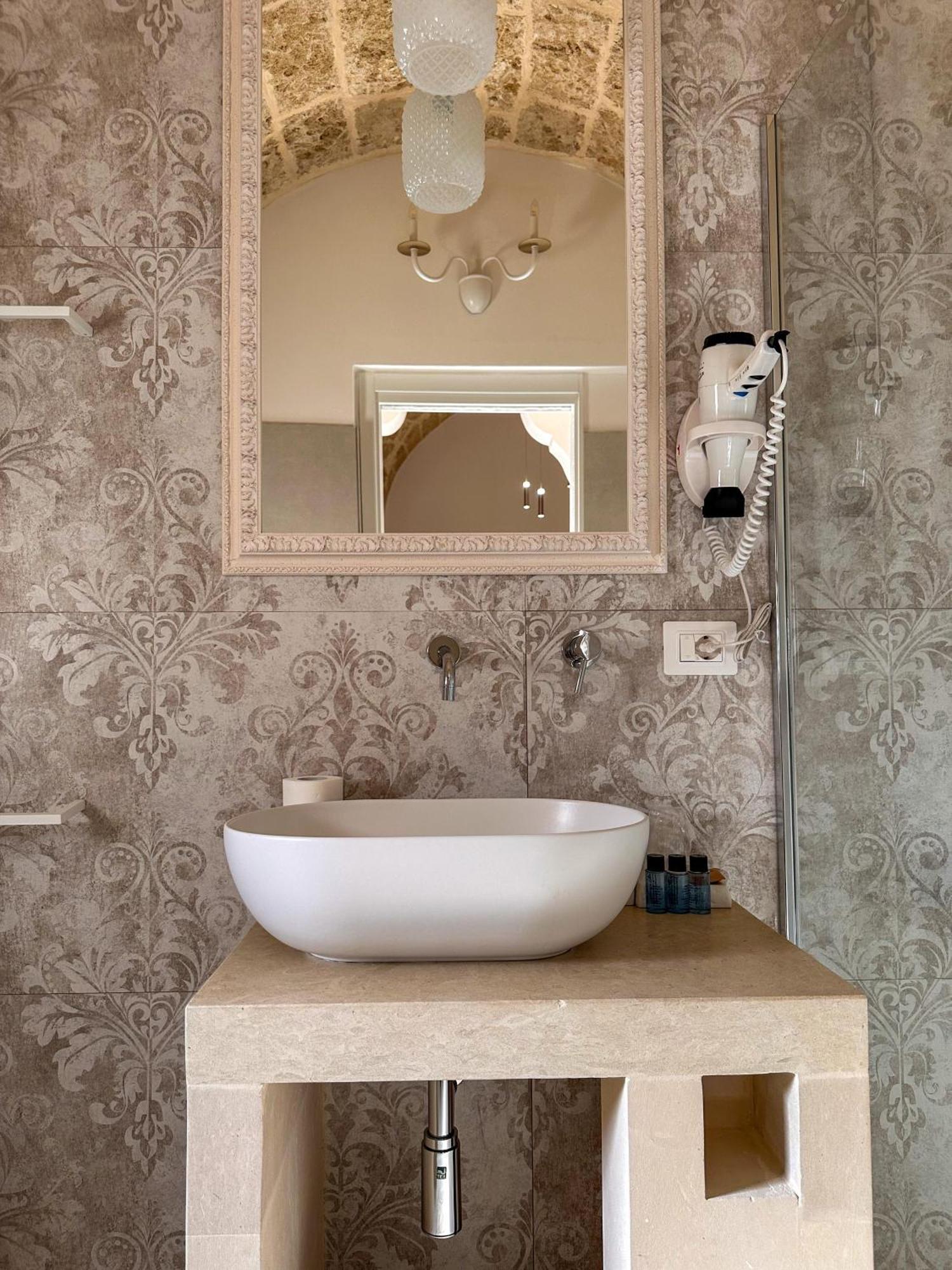 Palazzo Alma Luxury Rooms Casarano Buitenkant foto