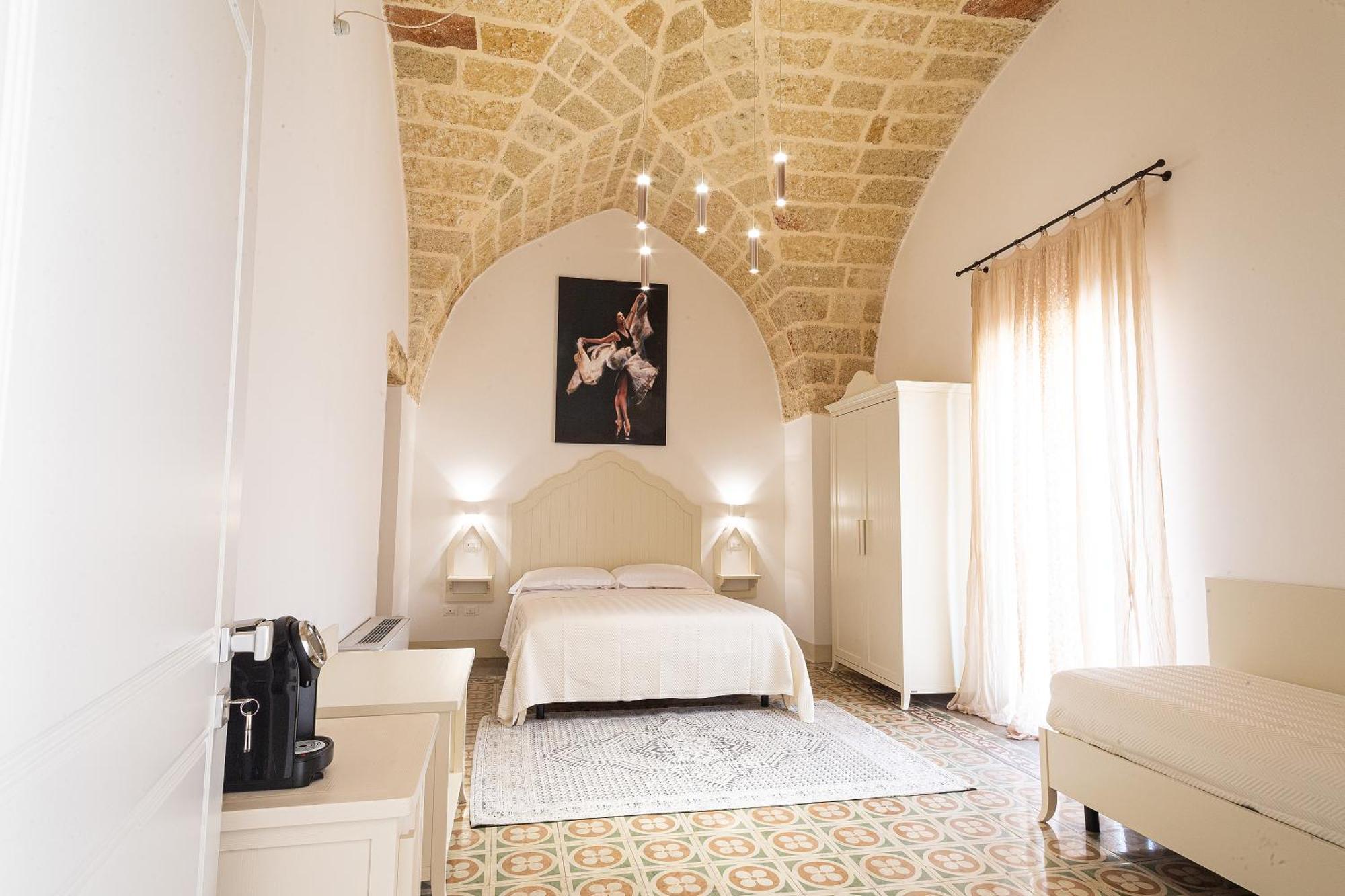 Palazzo Alma Luxury Rooms Casarano Buitenkant foto